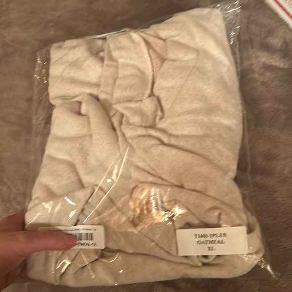 NWT oatmeal short sleeve boatneck dalman sweater - Picture 5 of 5